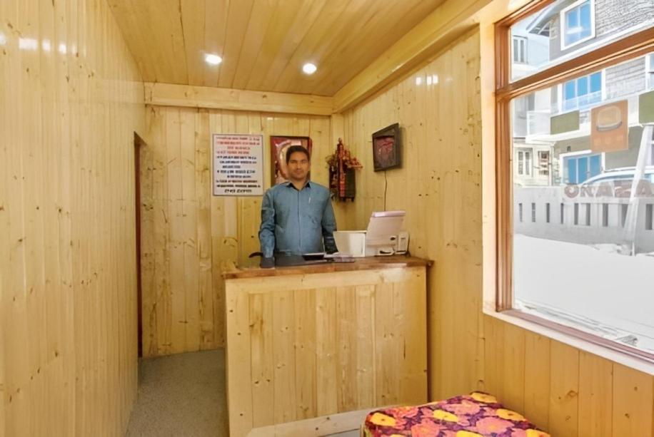 Hotel Shingar Manāli Kültér fotó