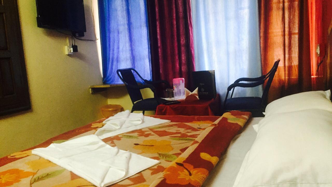 Hotel Shingar Manāli Kültér fotó