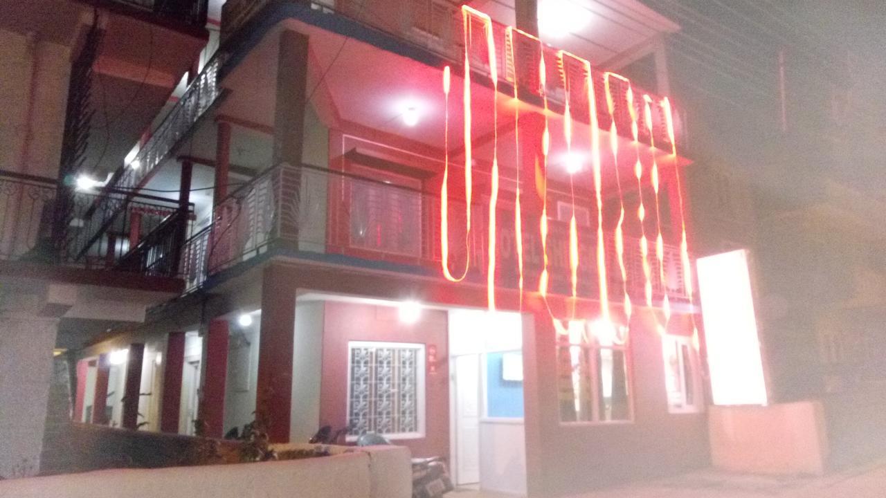 Hotel Shingar Manāli Kültér fotó